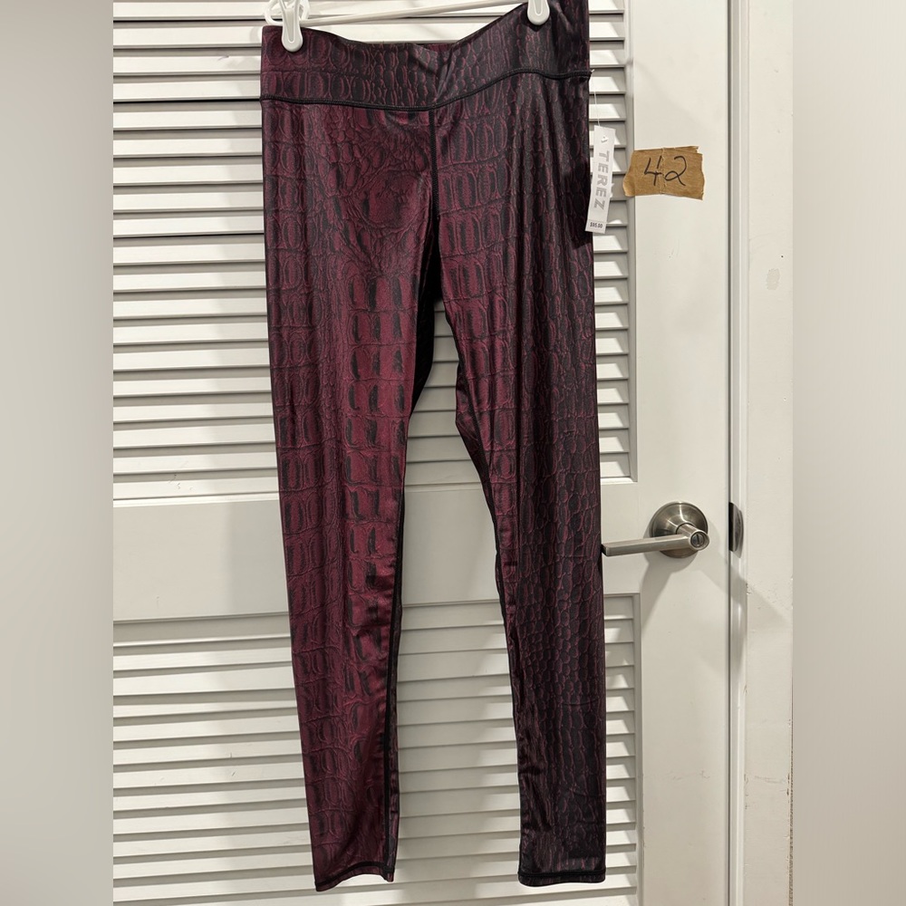 Terez snakeskin print leggings size medium women’s
